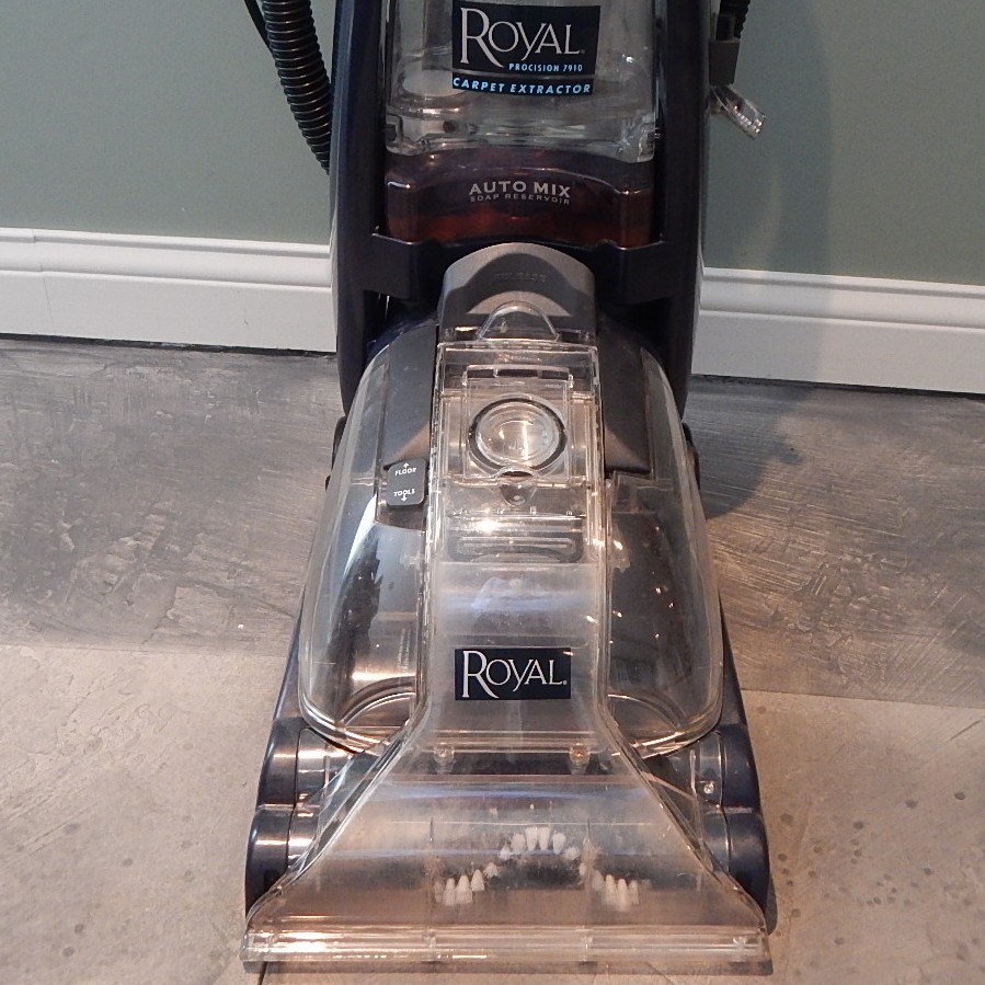 Royal Carpet Cleaner RY7910