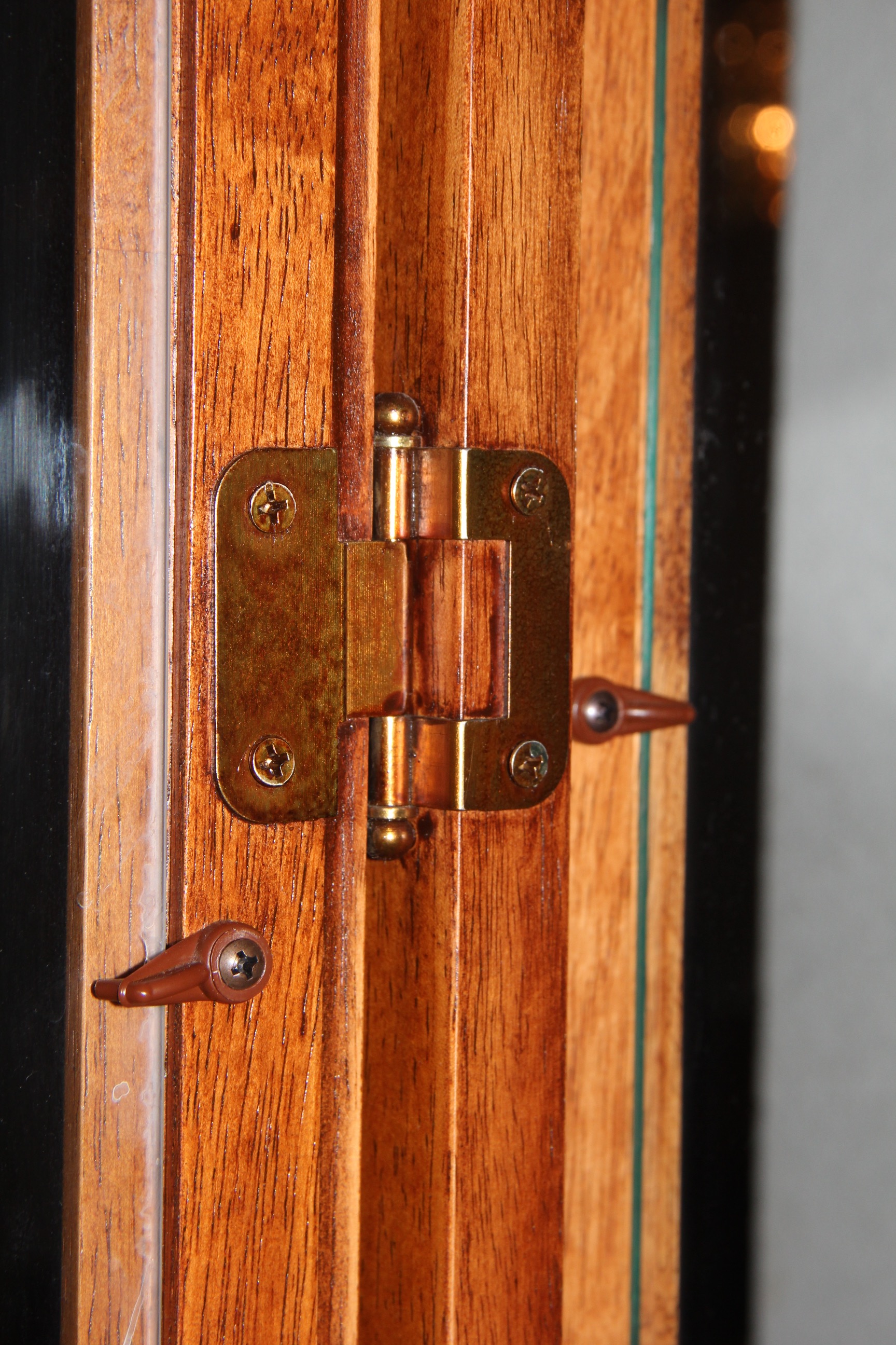 Cherry Finished Bowed Top China Hutch