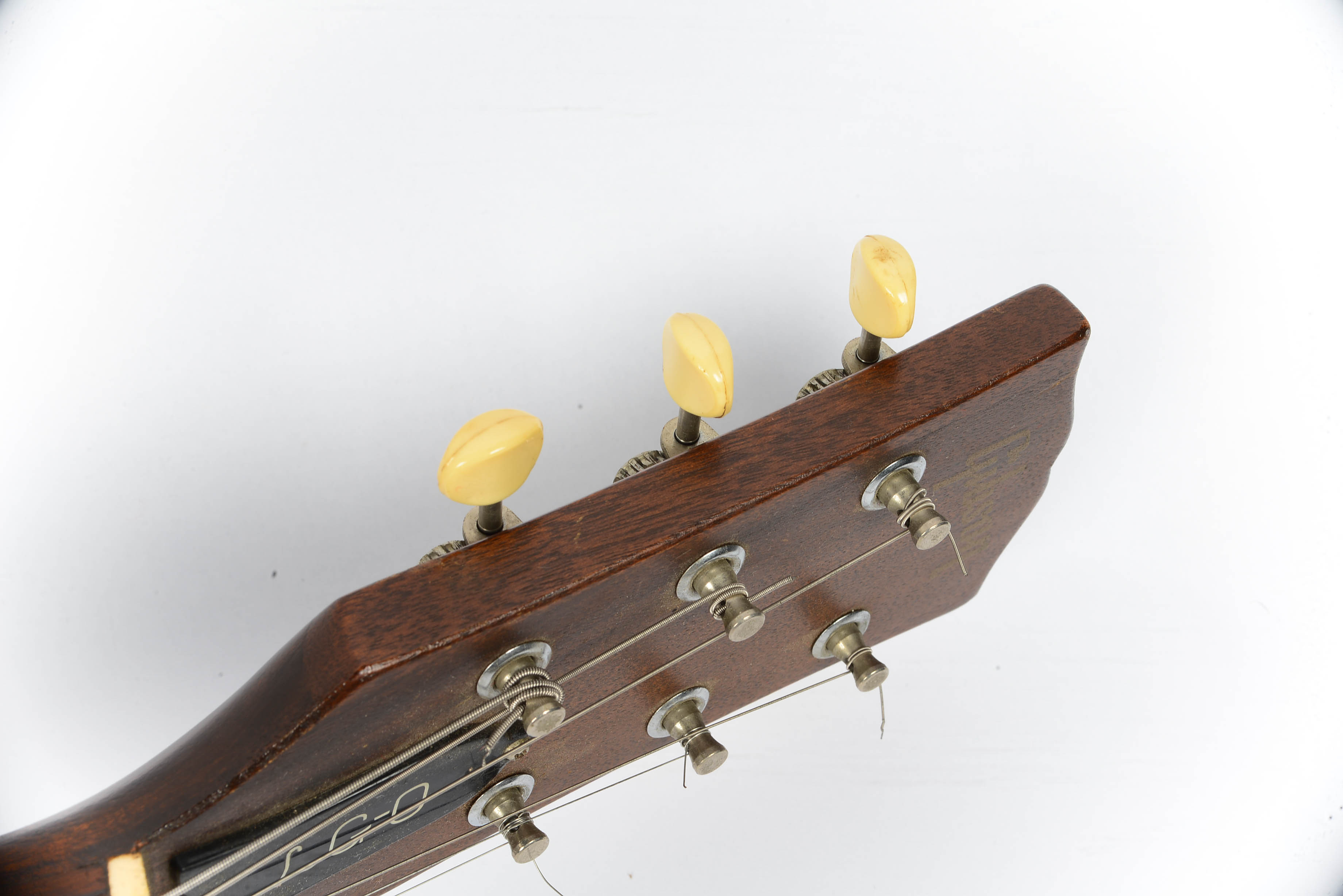 Vintage Gibson LG-0 Acoustic Guitar with Case