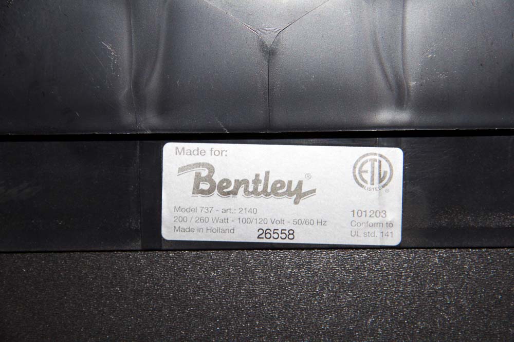 Bentley Men's Valet and Pants Press