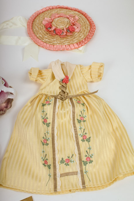 "Time for Tea with Elizabeth and Felicity" American Girl Doll Clothing Accessories