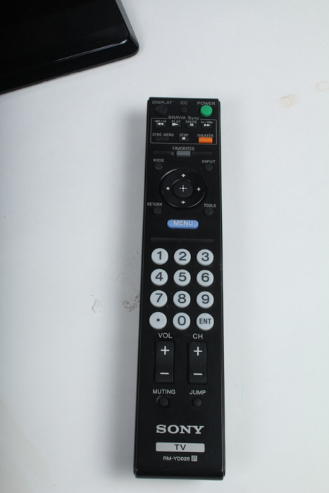 Sony "Bravia" KDL-32L5000 32" Flat Screen LCD TV