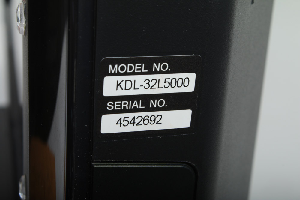 Sony "Bravia" KDL-32L5000 32" Flat Screen LCD TV