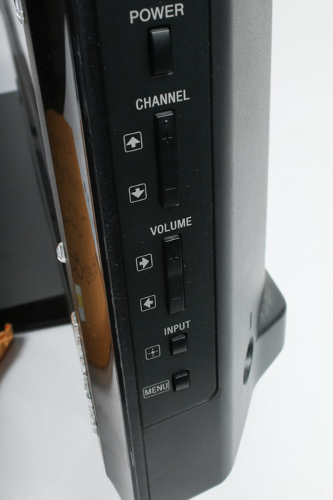 Sony "Bravia" KDL-32L5000 32" Flat Screen LCD TV