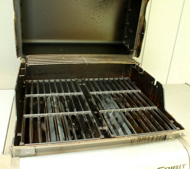 Weber Spirit E-210 Propane Gas Grill