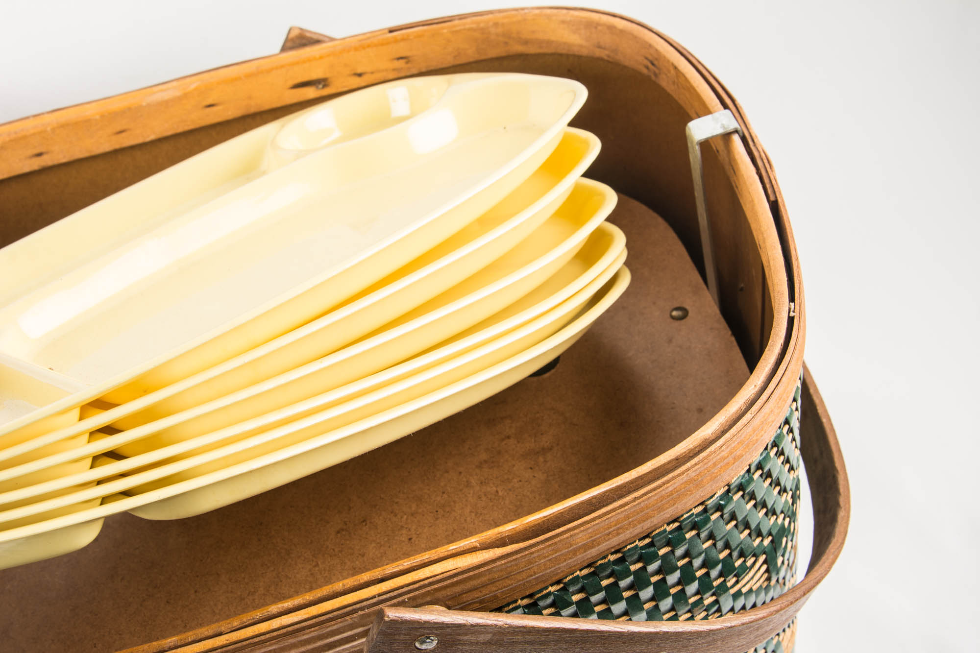 Vintage Hawkeye Picnic Hamper with Accessories