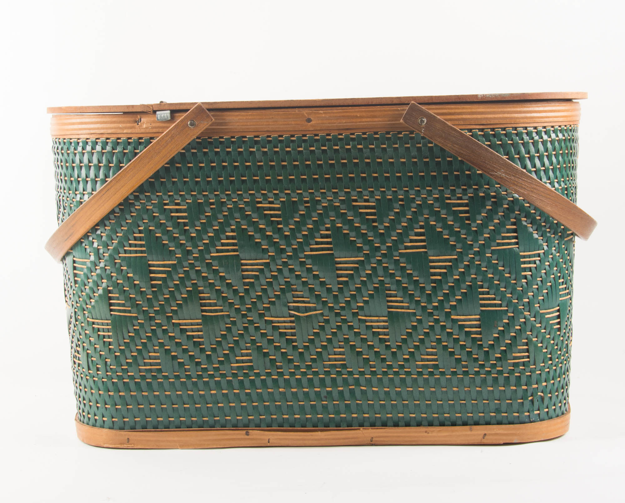 Vintage Hawkeye Picnic Hamper with Accessories