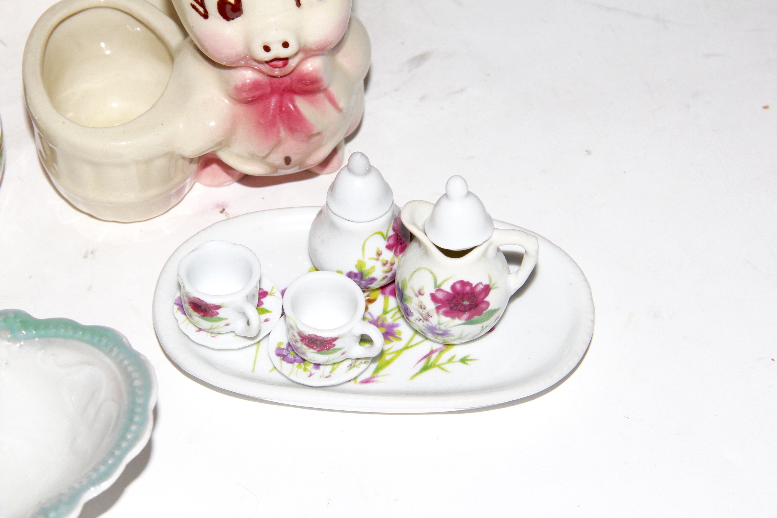 Collection of Assorted Ceramics and Decor