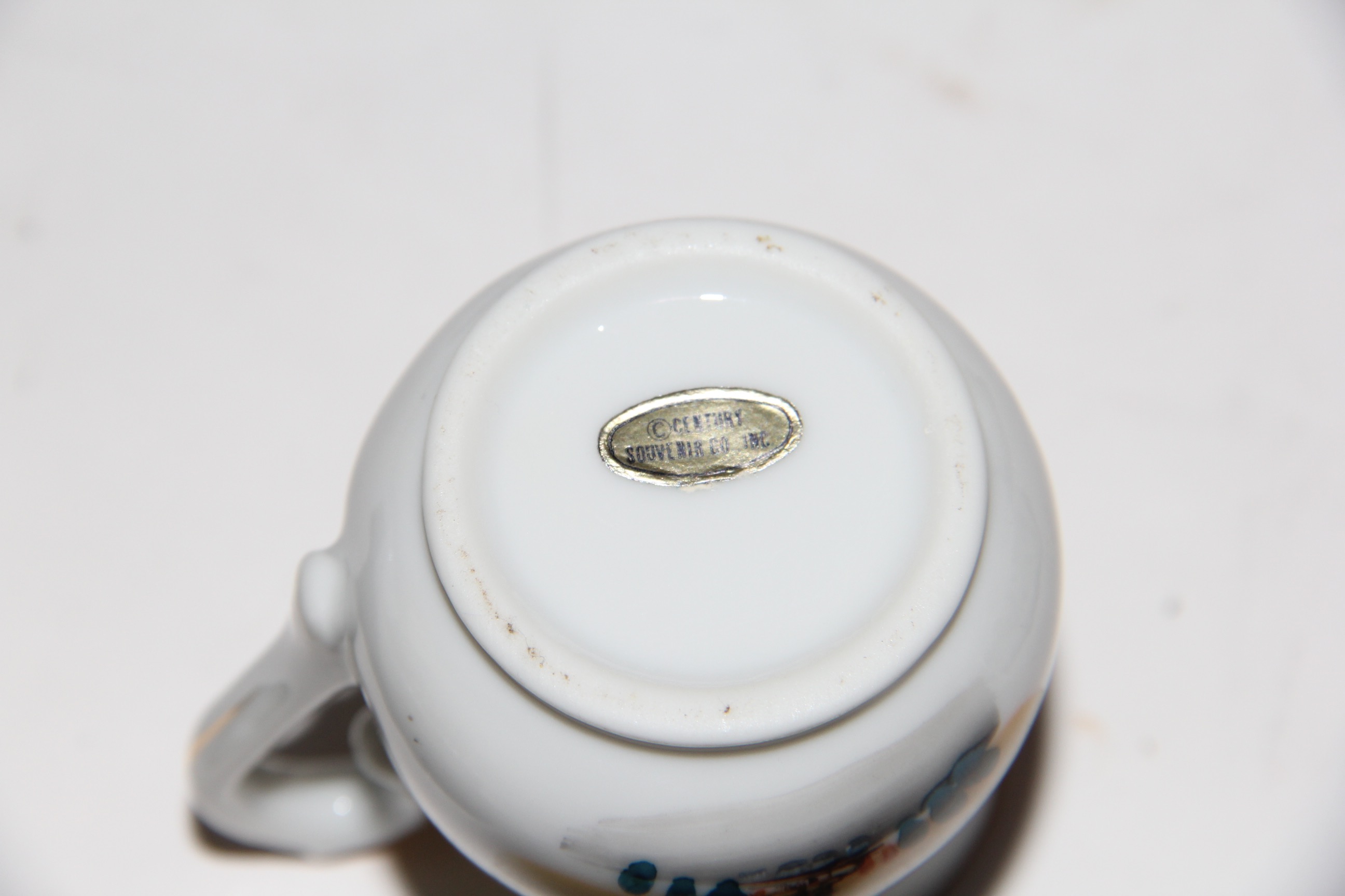 Collection of Assorted Ceramics and Decor