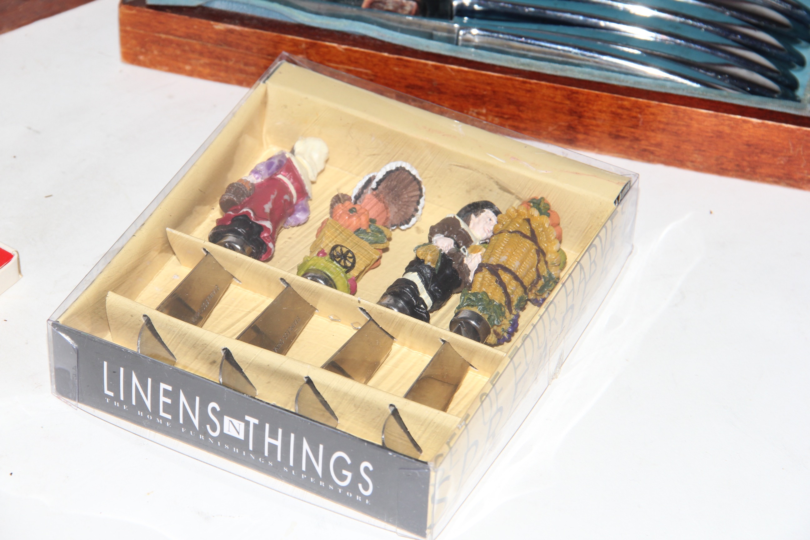 Pair of Vintage Saladmaster Knives and Hors D'oeuvres Forks