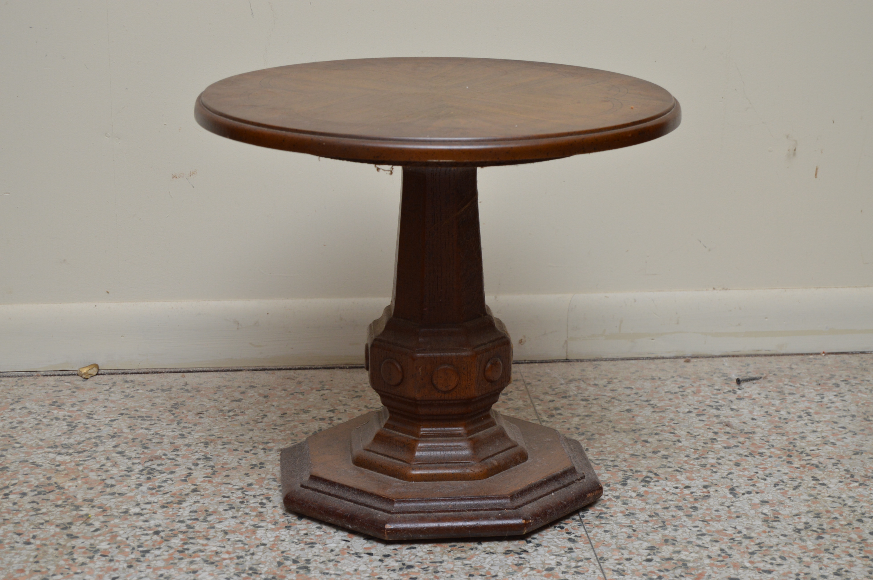 Round Side Table