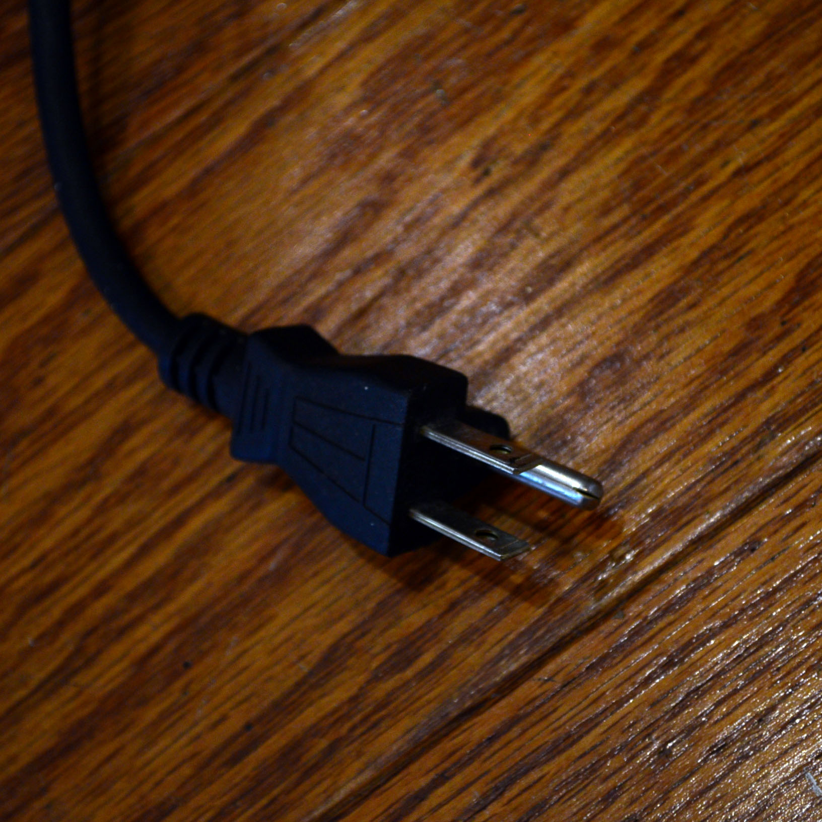 Insignia Flat Screen Television with Swivel Mount