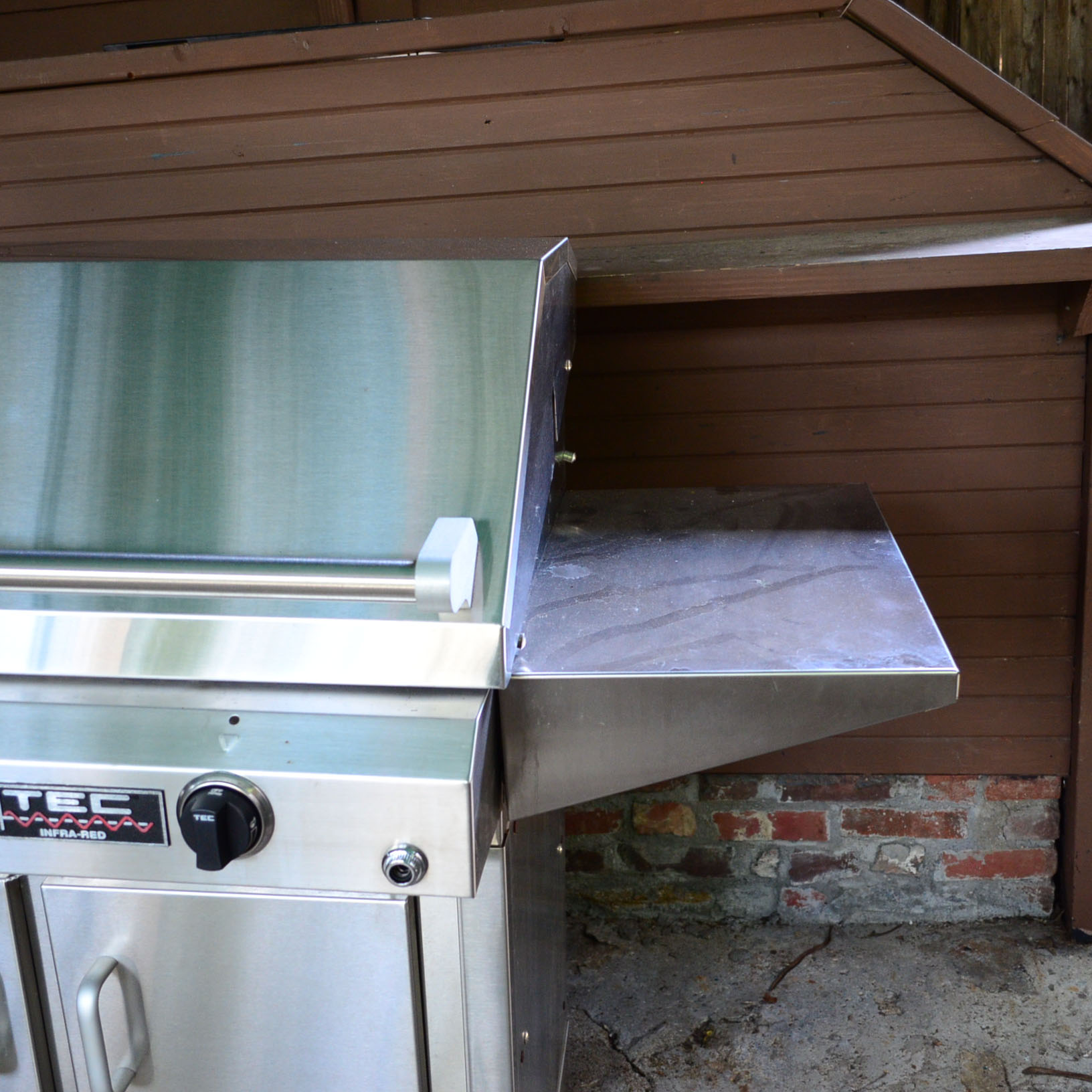 TEC Sterling III FR 36-Inch Infrared Propane Gas Grill On Cabinet