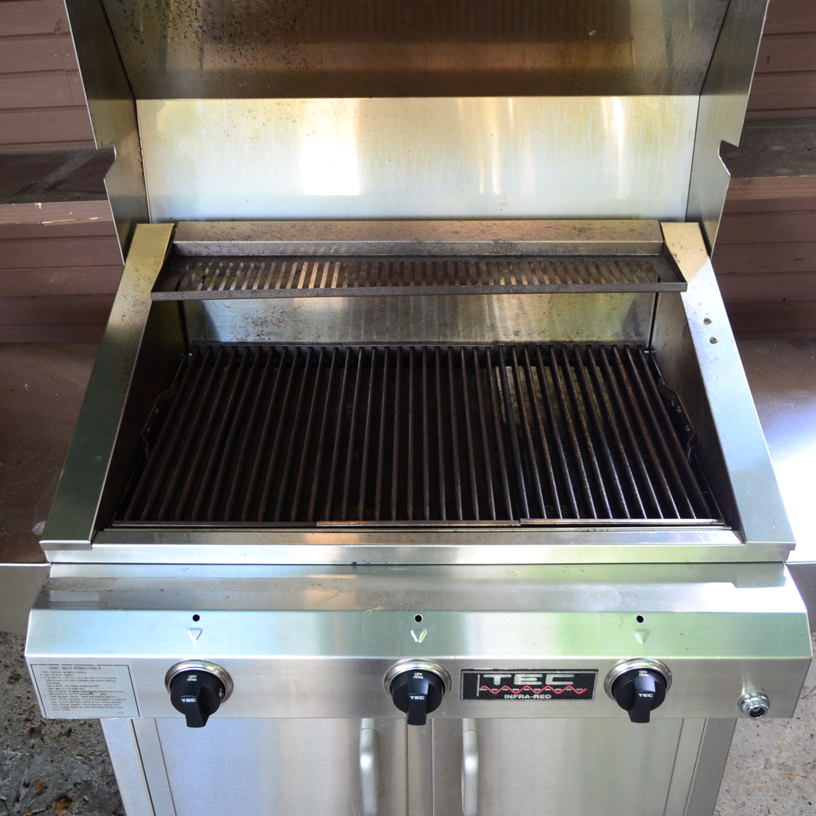TEC Sterling III FR 36-Inch Infrared Propane Gas Grill On Cabinet