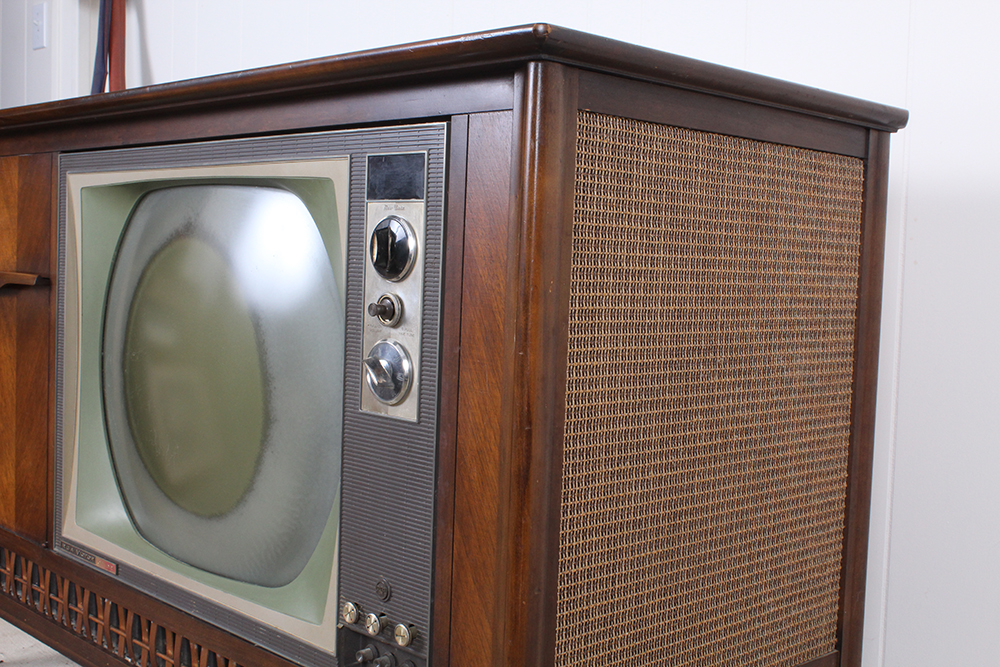 Vintage RCA Victor Television and Phonograph Console