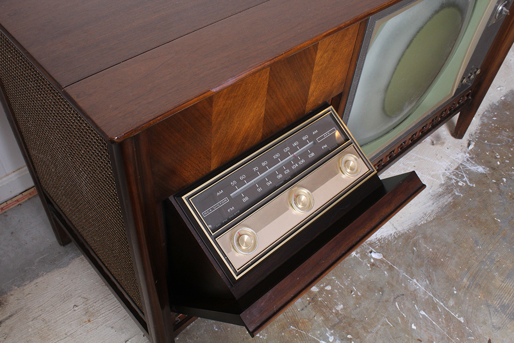 Vintage RCA Victor Television and Phonograph Console