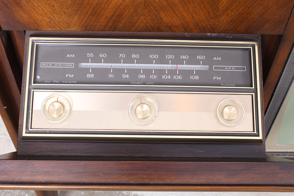 Vintage RCA Victor Television and Phonograph Console