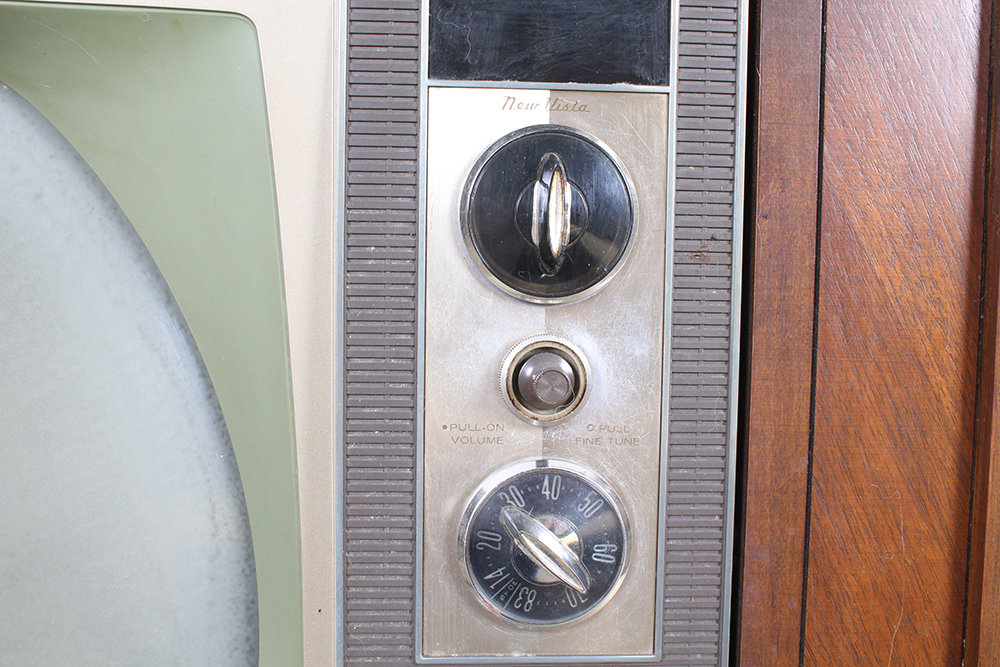 Vintage RCA Victor Television and Phonograph Console