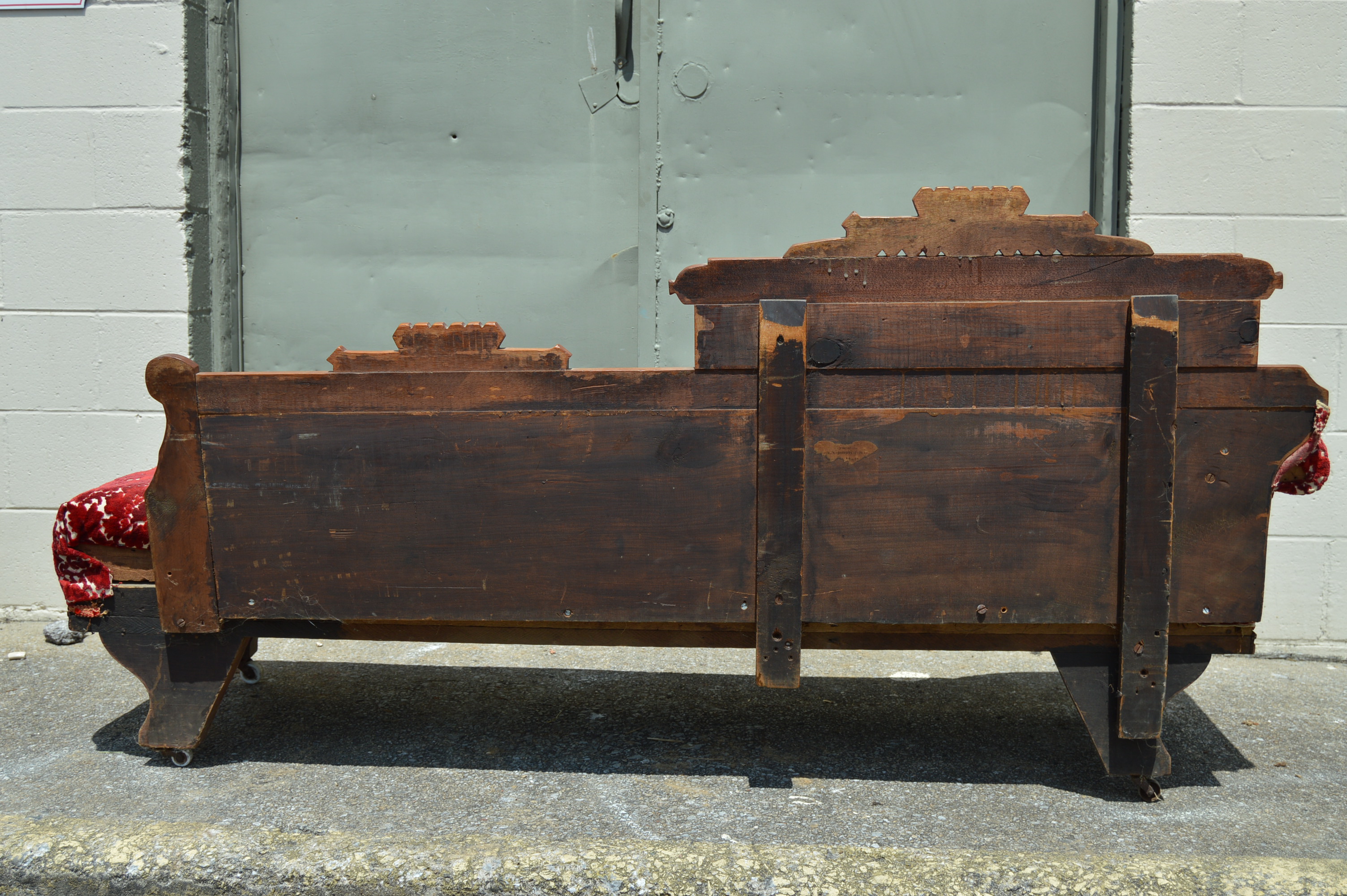 Antique Eastlake Fainting Couch