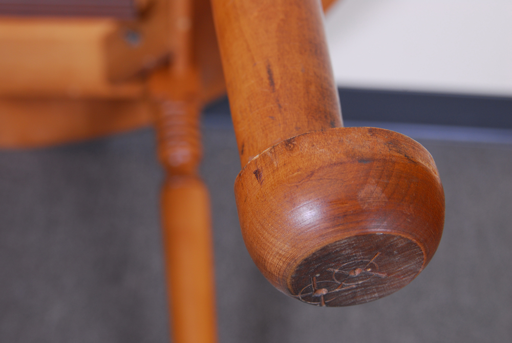 Cochrane Furniture "Bay Colony" Maple Dining Table