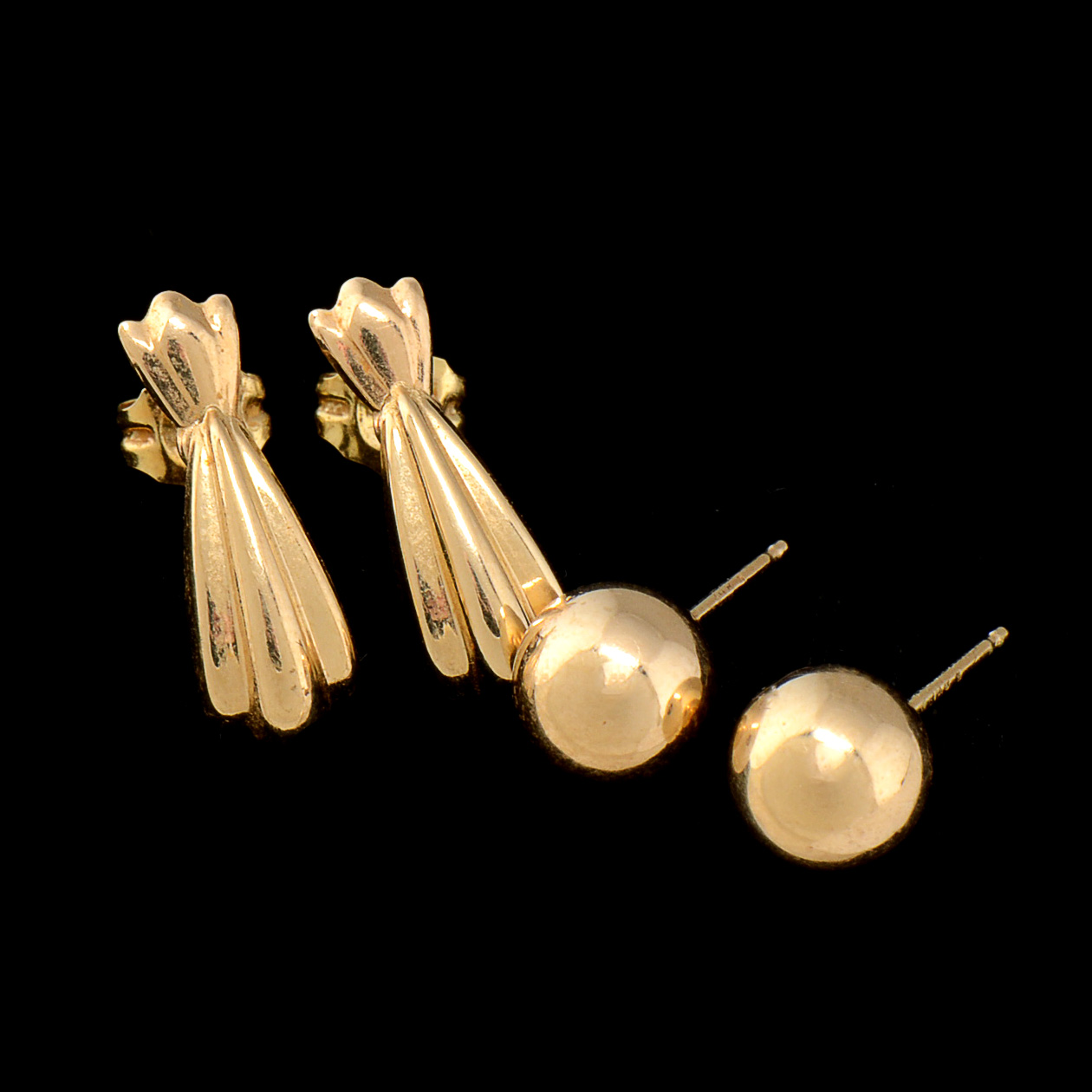 Two Pair of 14K Yellow Gold Pierced Earrings