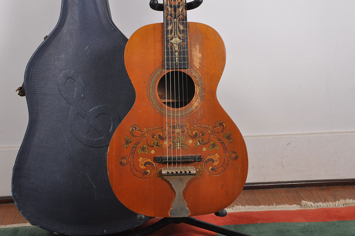 Vintage Stella Parlor Guitar and Vintage Case