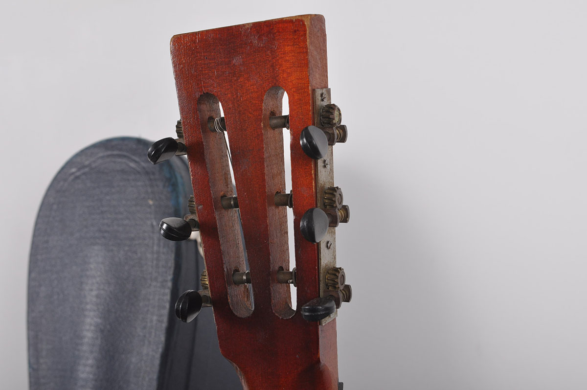 Vintage Stella Parlor Guitar and Vintage Case
