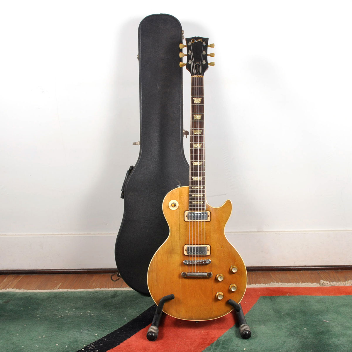 Gibson Les Paul Deluxe With Hardshell Case