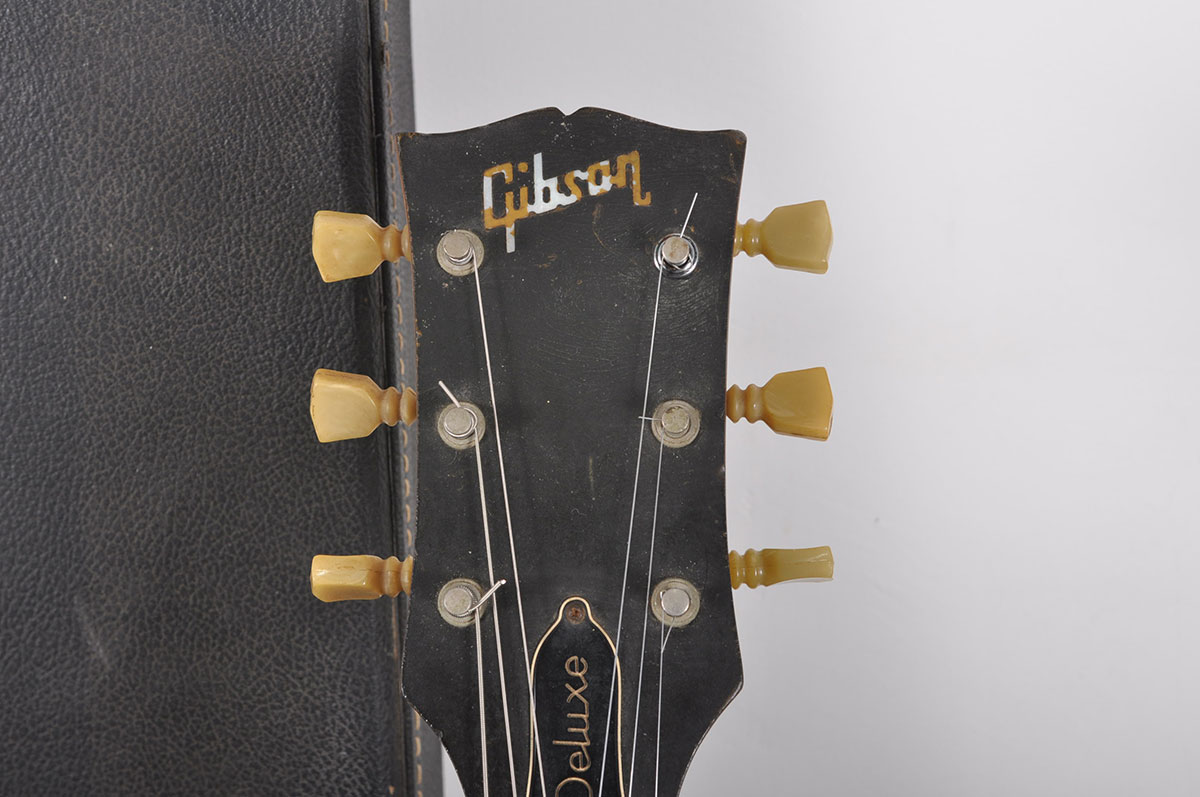 Gibson Les Paul Deluxe With Hardshell Case