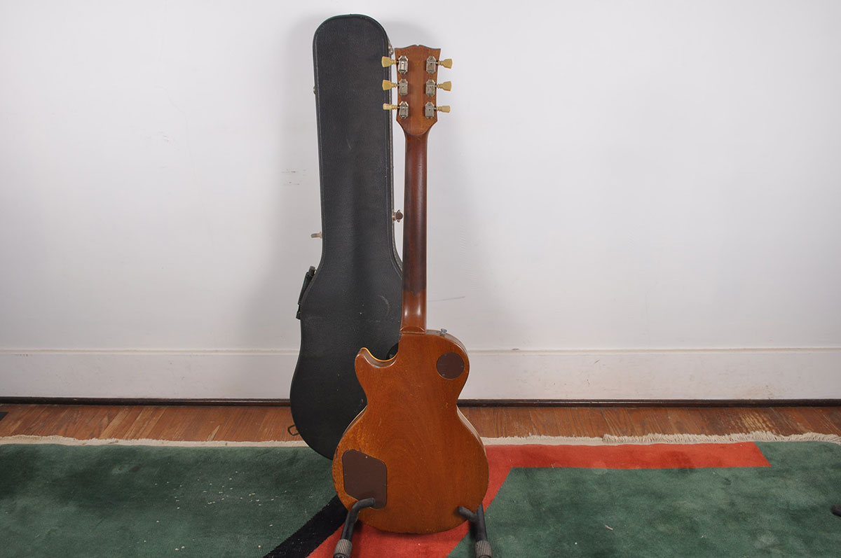 Gibson Les Paul Deluxe With Hardshell Case