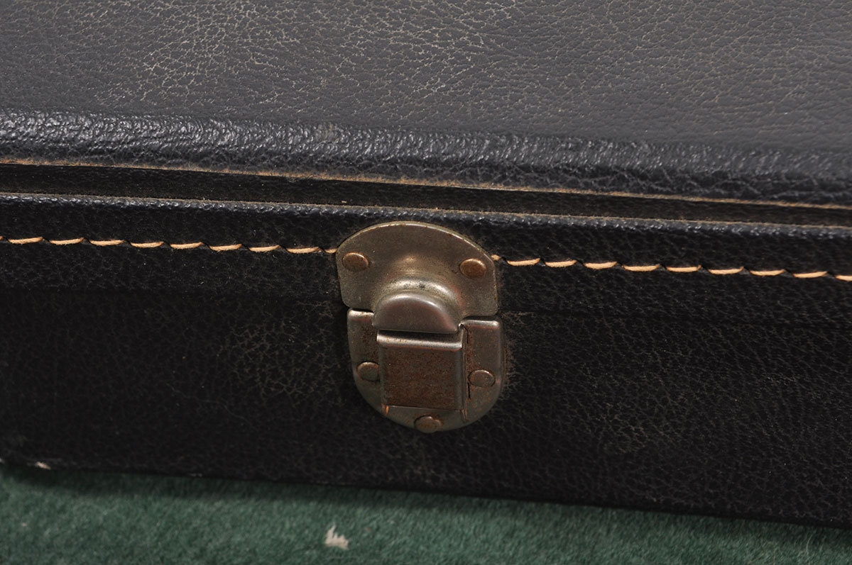 Gibson Les Paul Deluxe With Hardshell Case