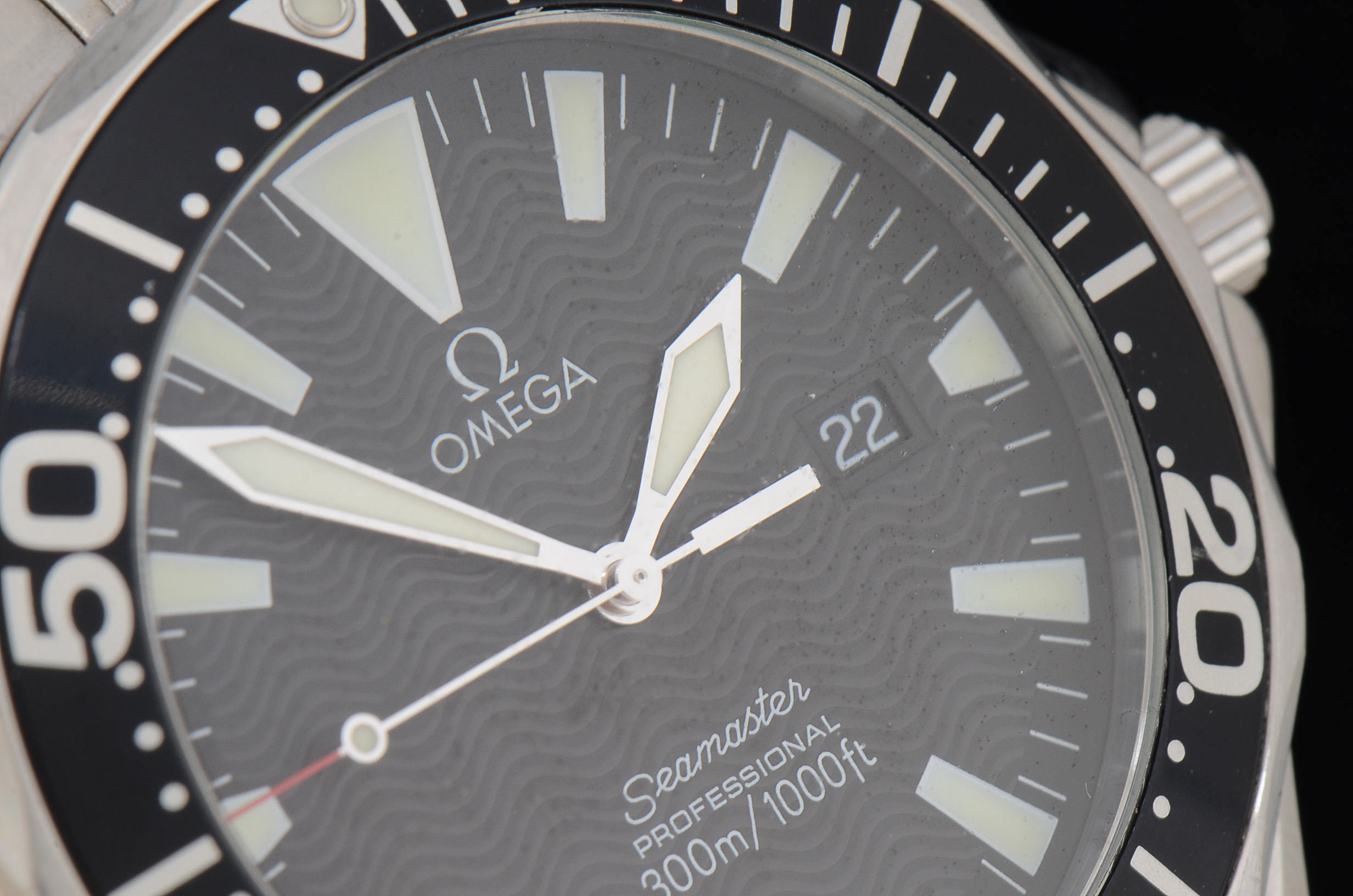 Men's Omega Seamaster Professional 300m Full Size 41mm Black Wave Steel Watch