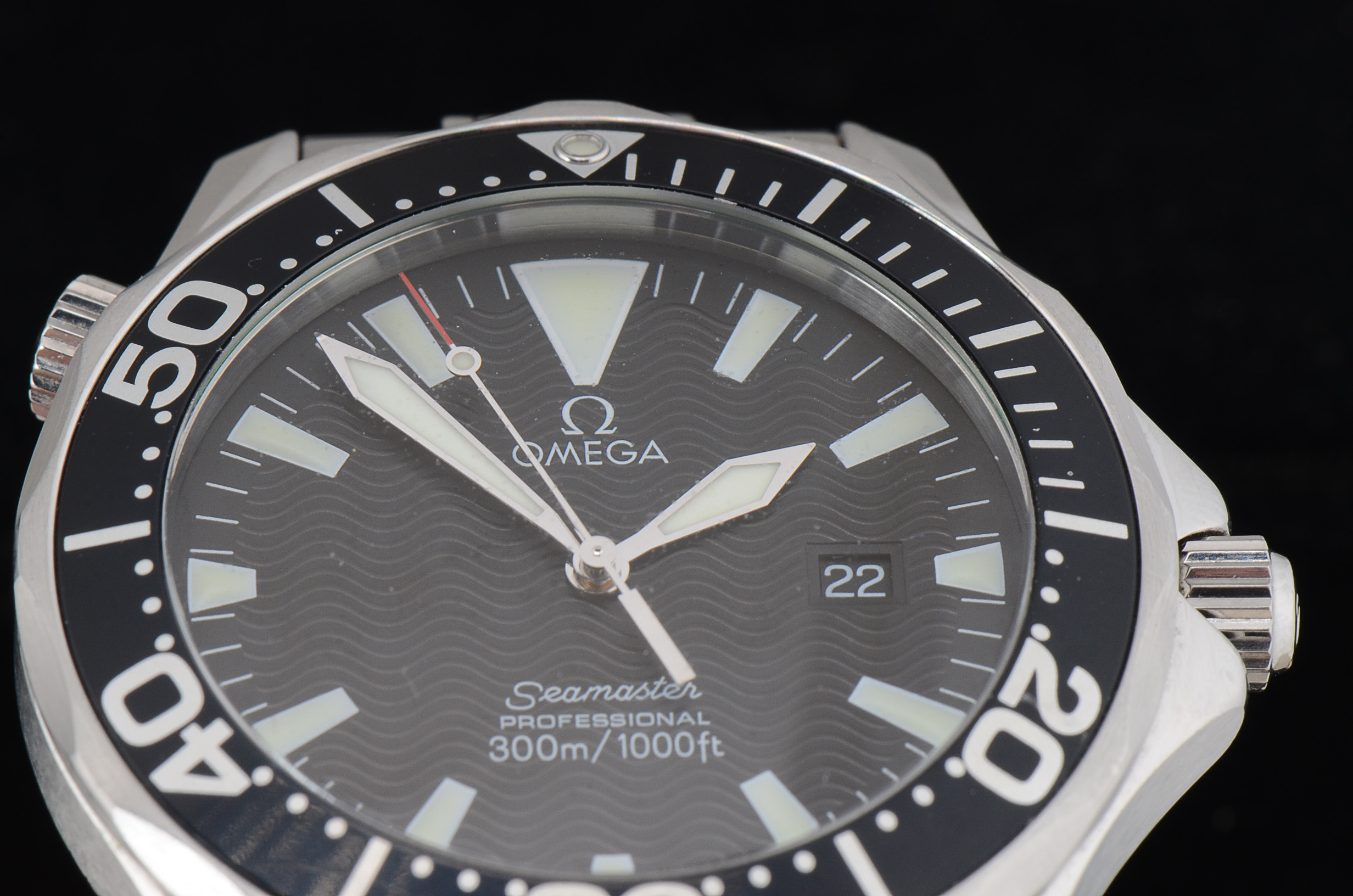 Men's Omega Seamaster Professional 300m Full Size 41mm Black Wave Steel Watch