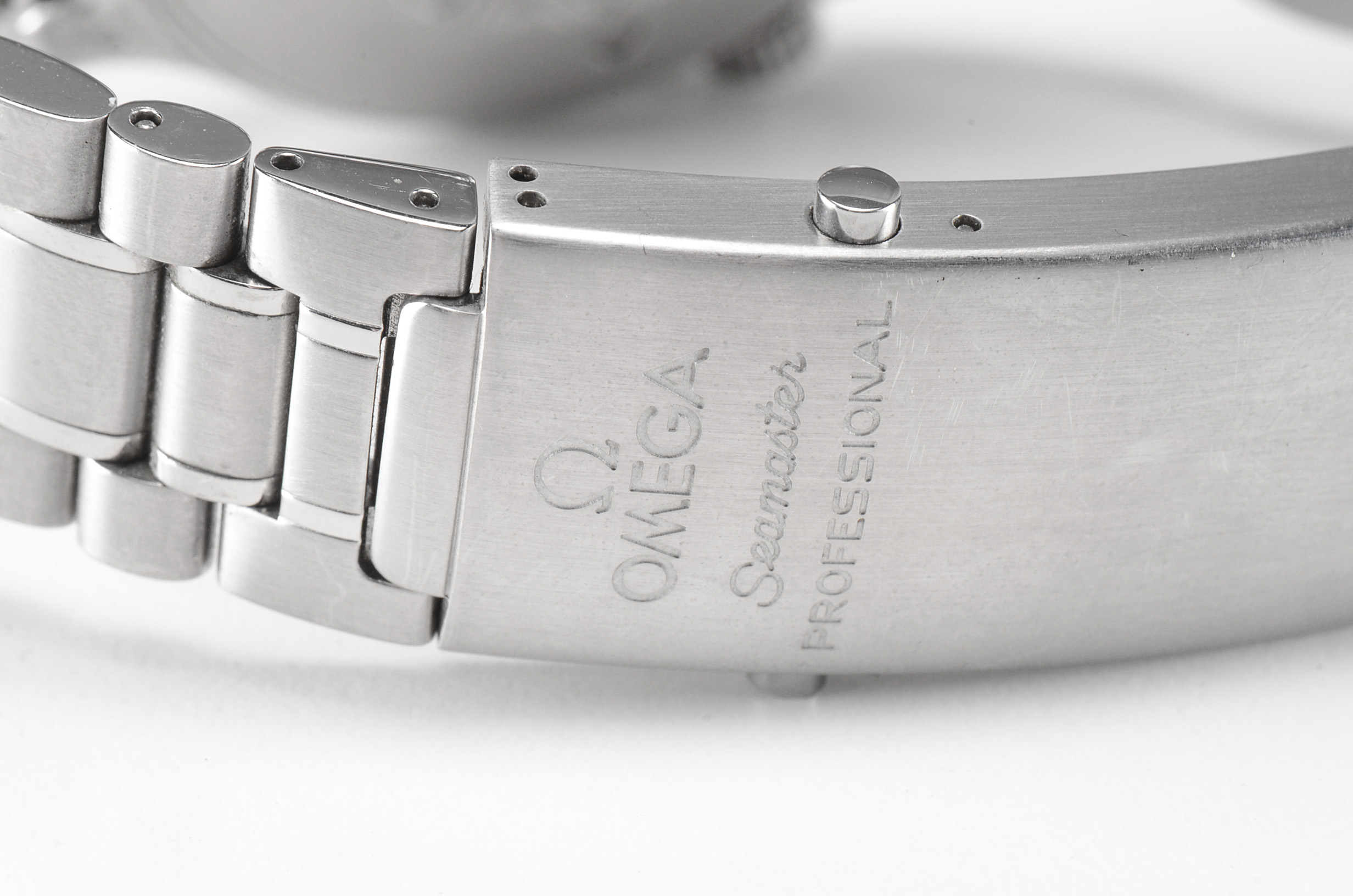 Men's Omega Seamaster Professional 300m Full Size 41mm Black Wave Steel Watch