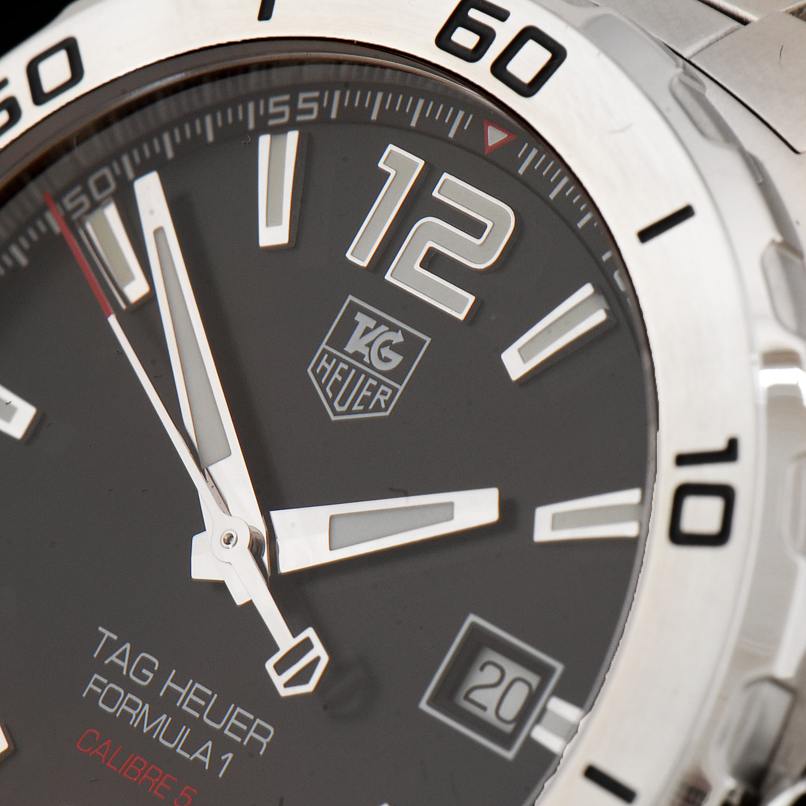 Men's NEW Tag Heuer Formula 1 Caliber 5 41mm Automatic Steel Watch