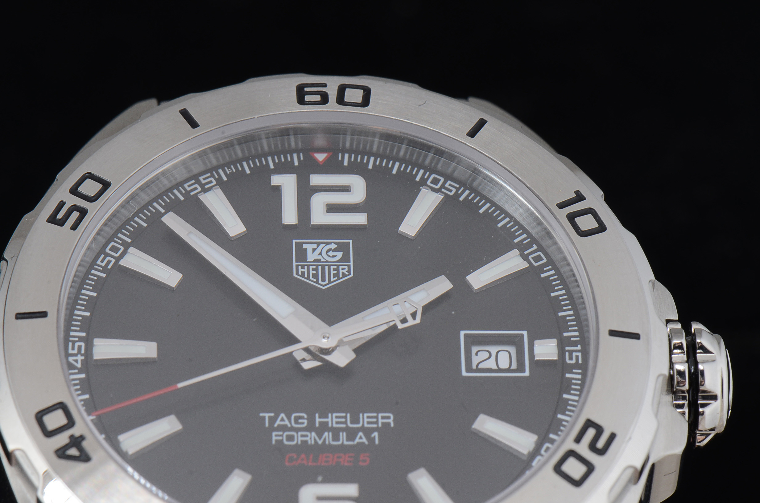 Men's NEW Tag Heuer Formula 1 Caliber 5 41mm Automatic Steel Watch