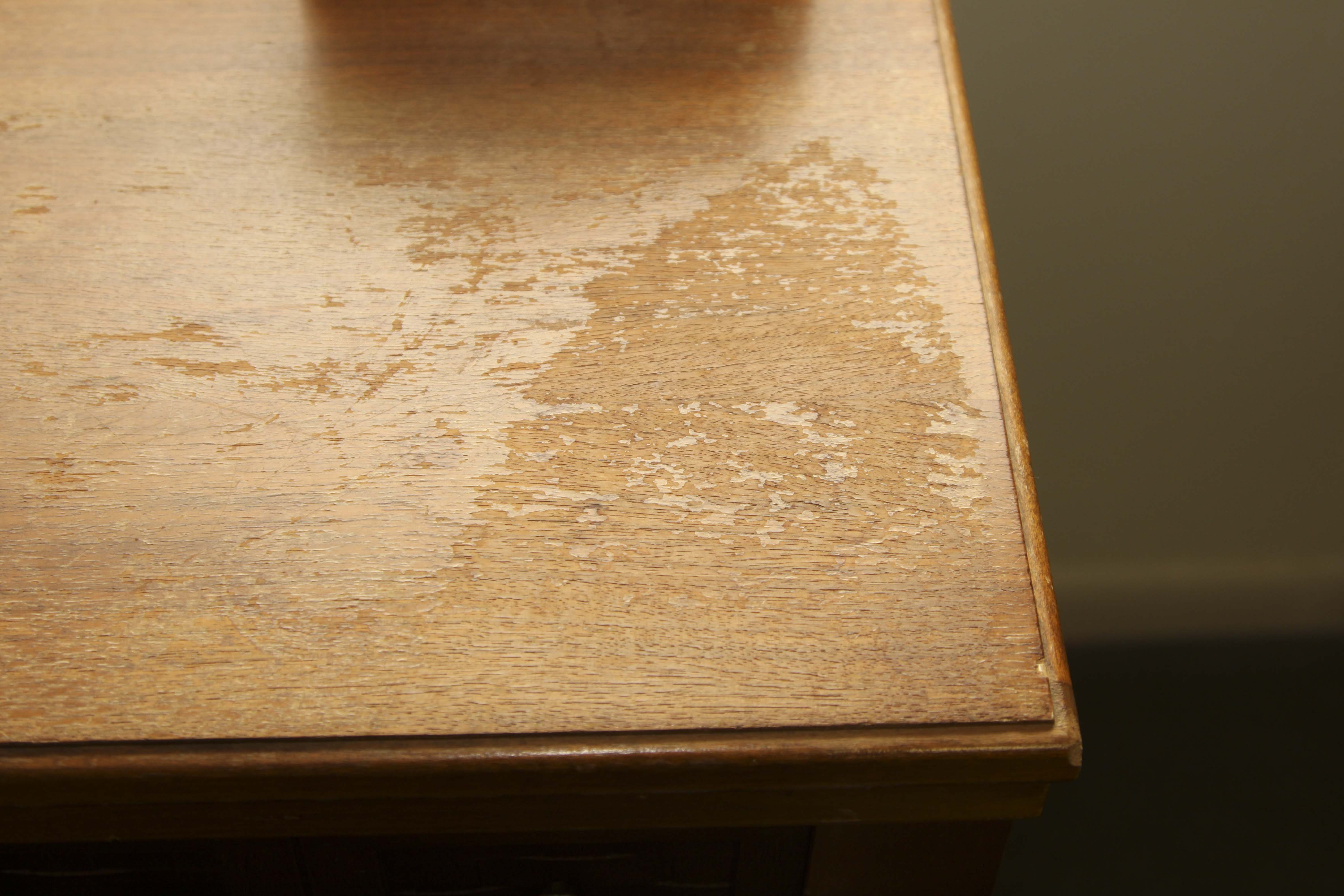 Vintage Singer 'Stylist 523' Sewing Machine in Cabinet