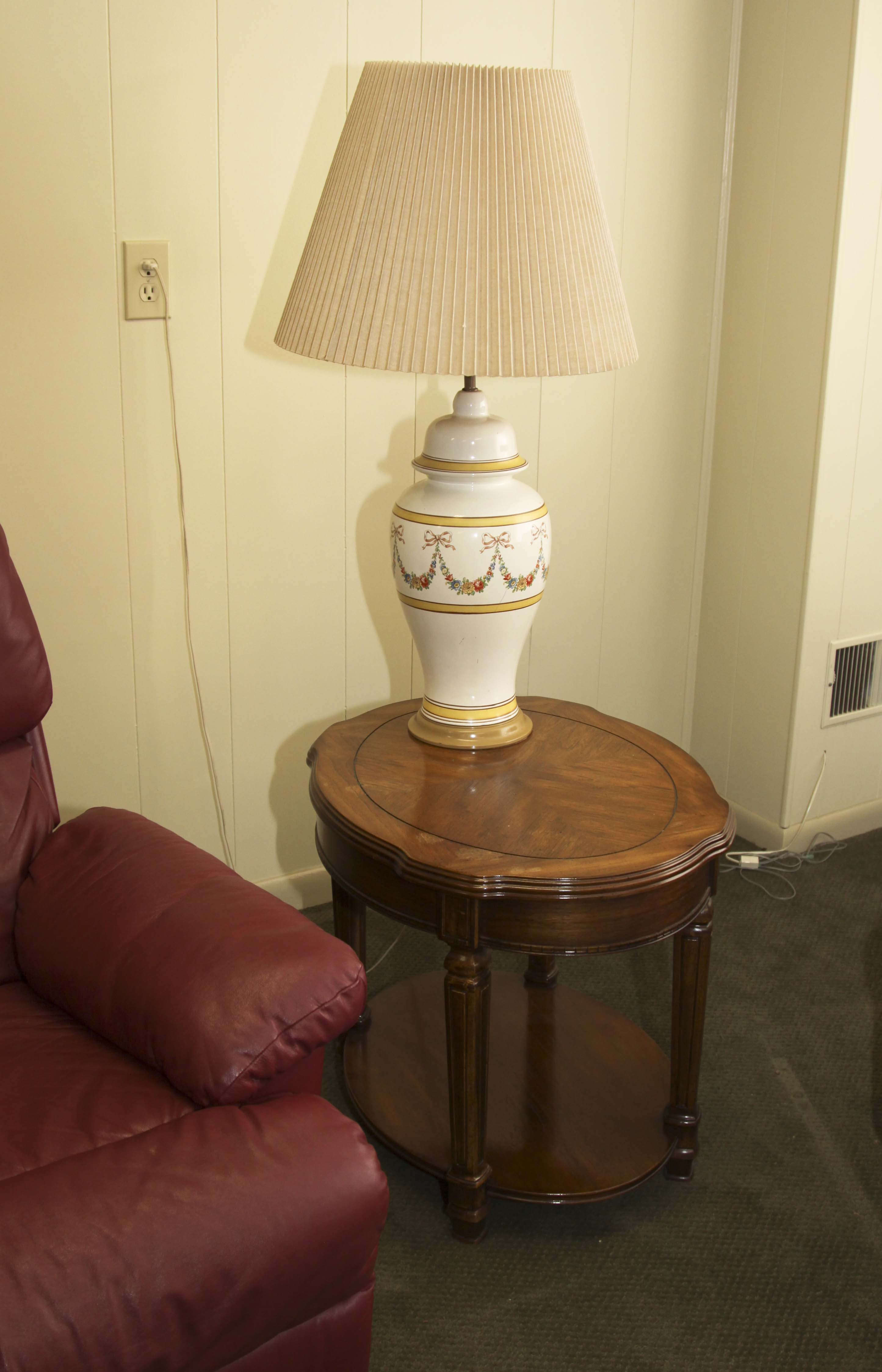 Wood End Table With Ceramic Lamp