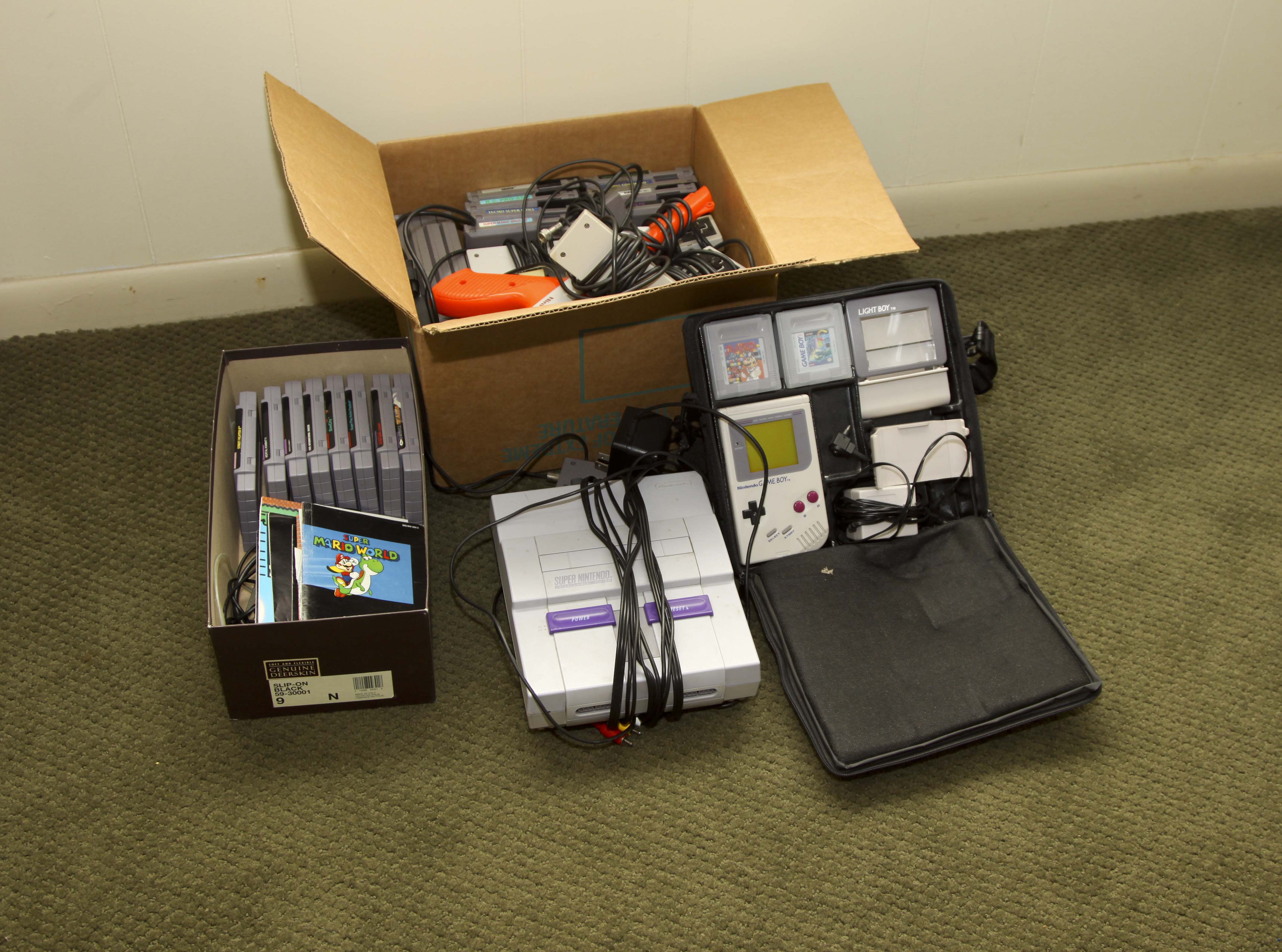 Vintage Nintendo and Gameboy Game Systems Plus Games