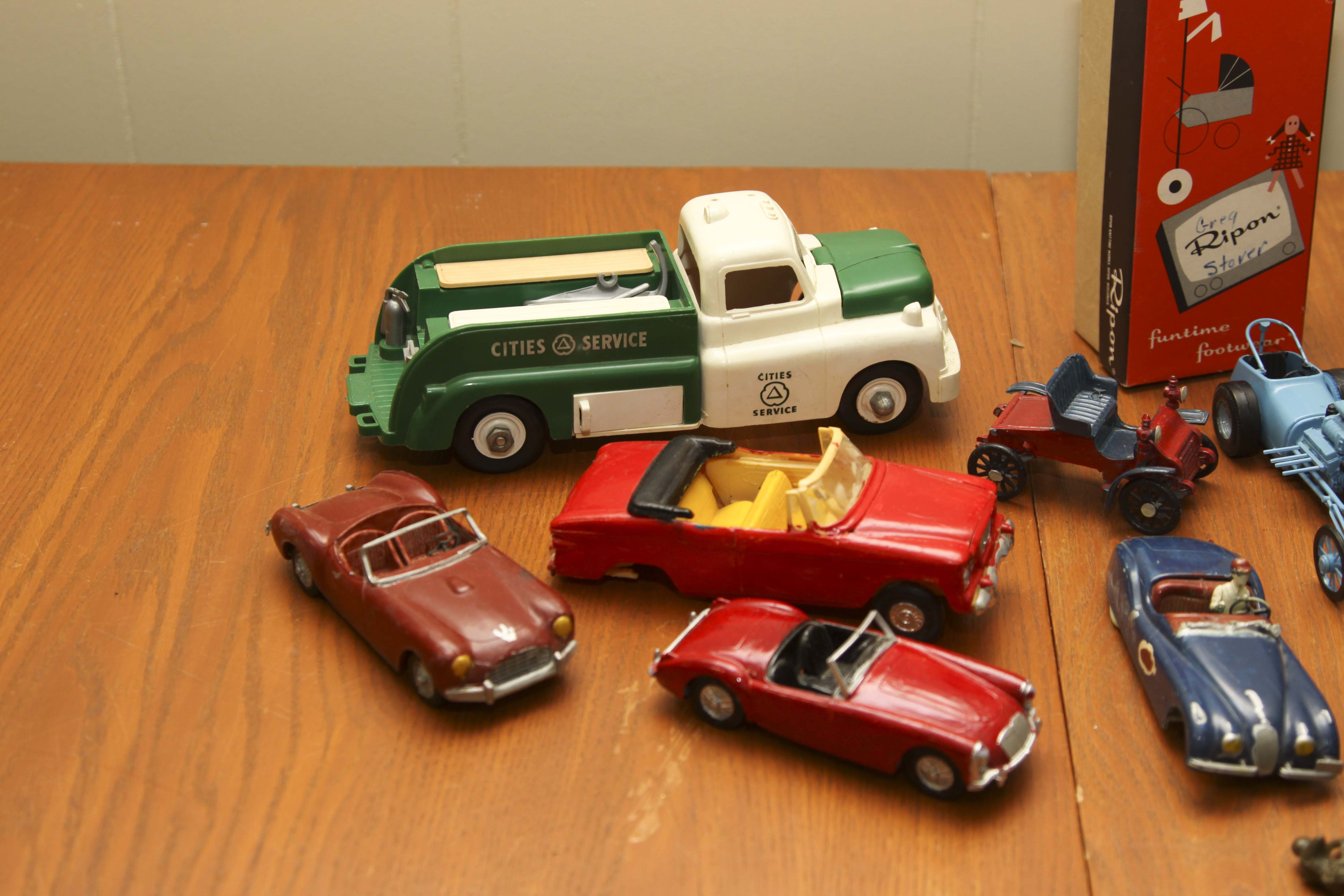 Vintage Plastic Model Car Group Circa 1950s