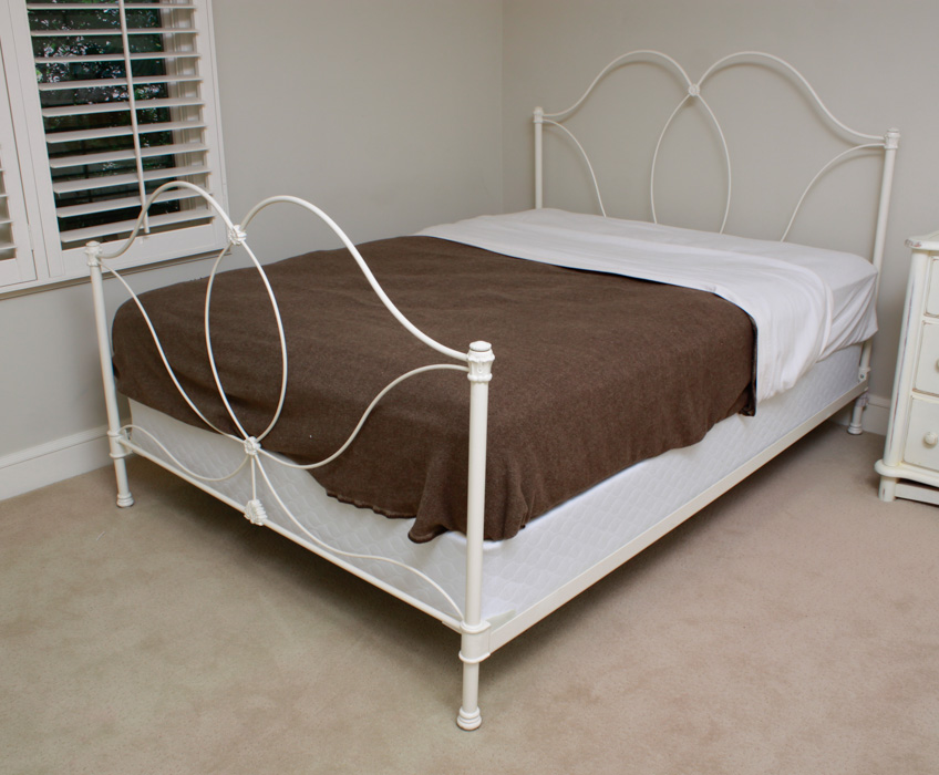 Pottery Barn Kids Allie Iron Queen Bed