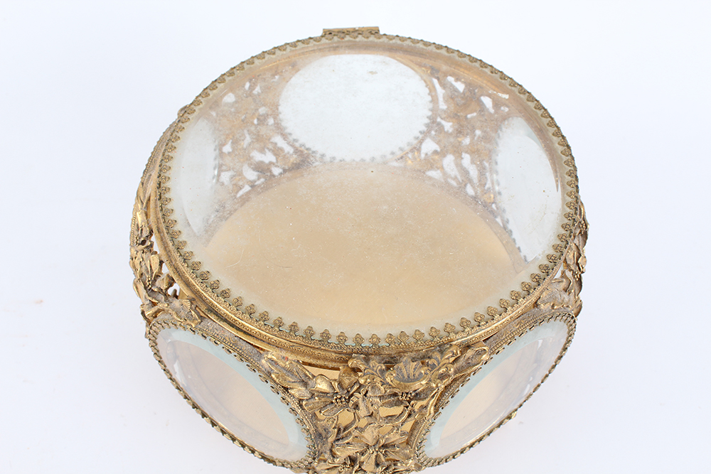 Pair of Gold Tone Filigree Trinket Boxes