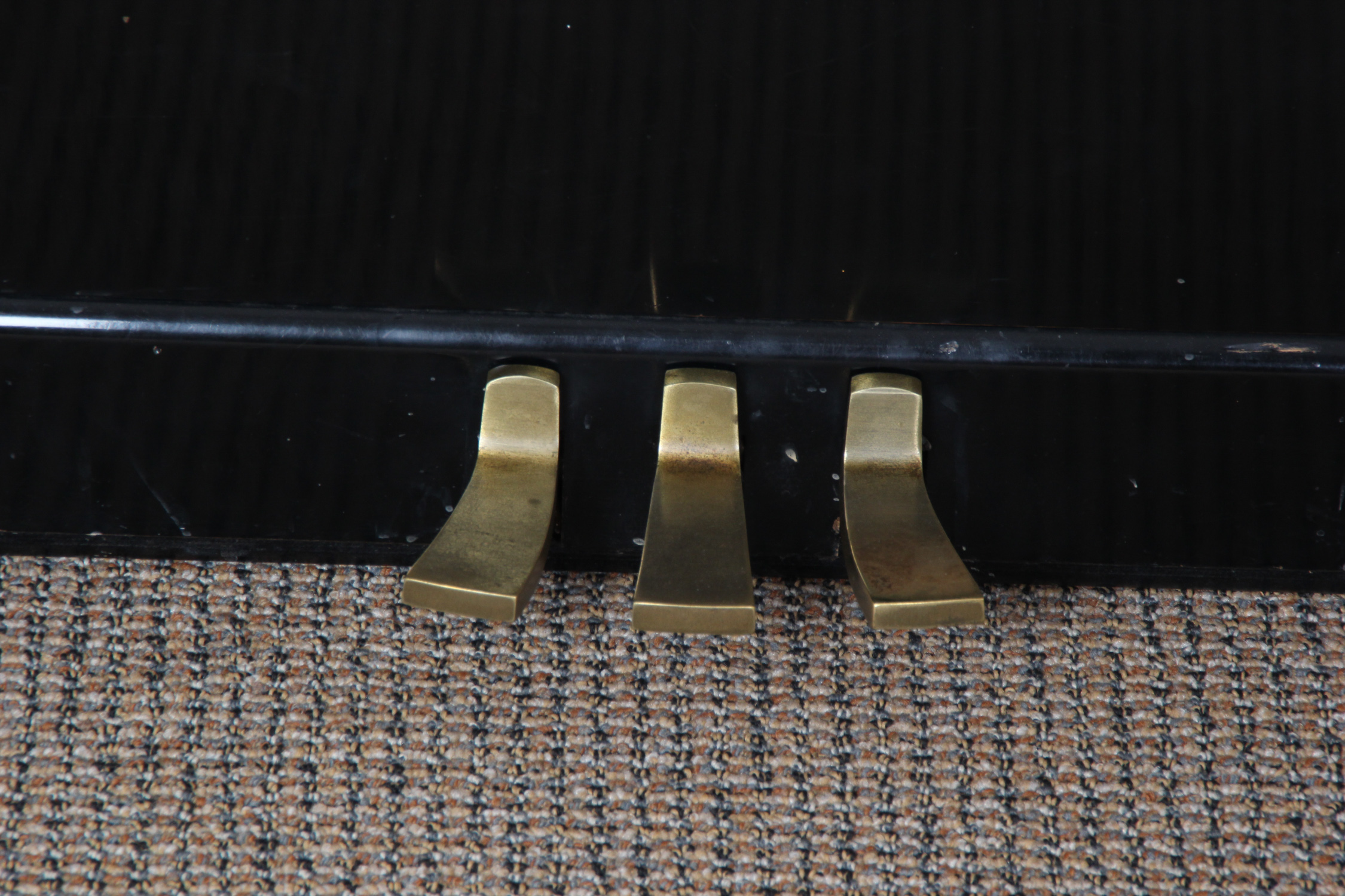 Gulbransen "Supertone Scale" Upright Piano