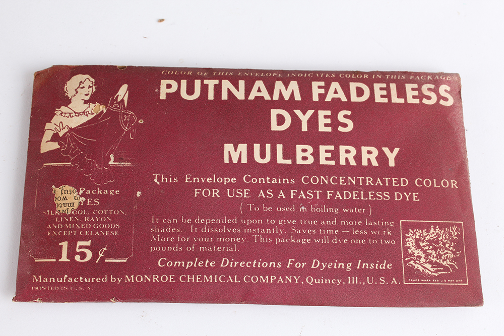 Vintage Putnam Dye Packets and Display Box