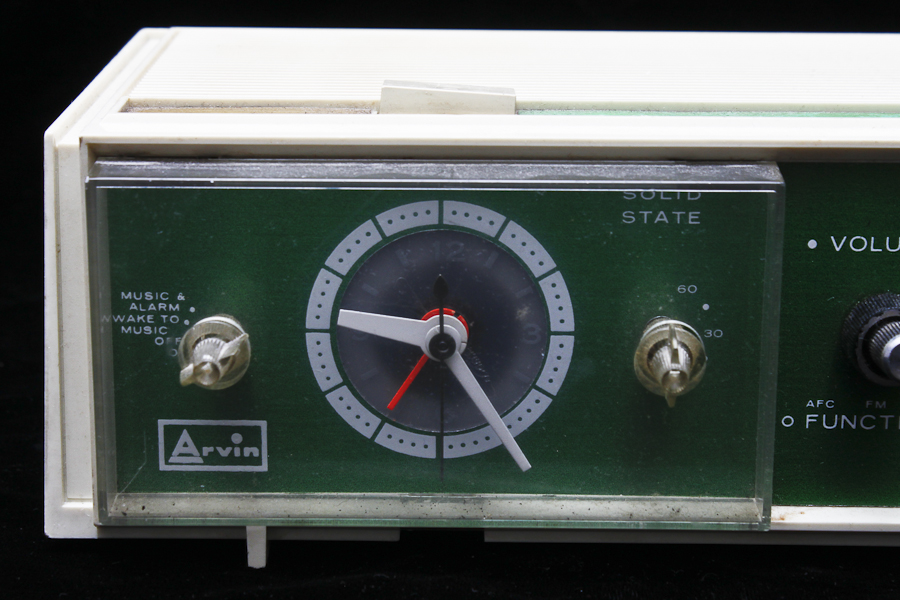 Vintage Arvin Transistor Radio