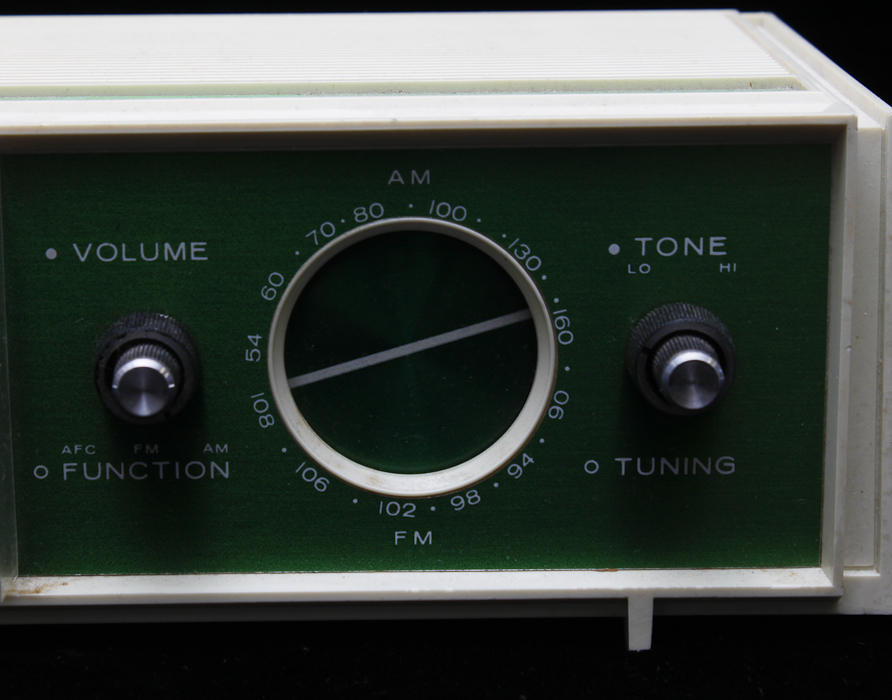 Vintage Arvin Transistor Radio