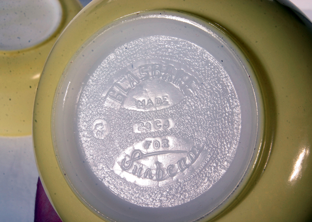 Vintage Yellow and Black Sunbeam Mixmaster