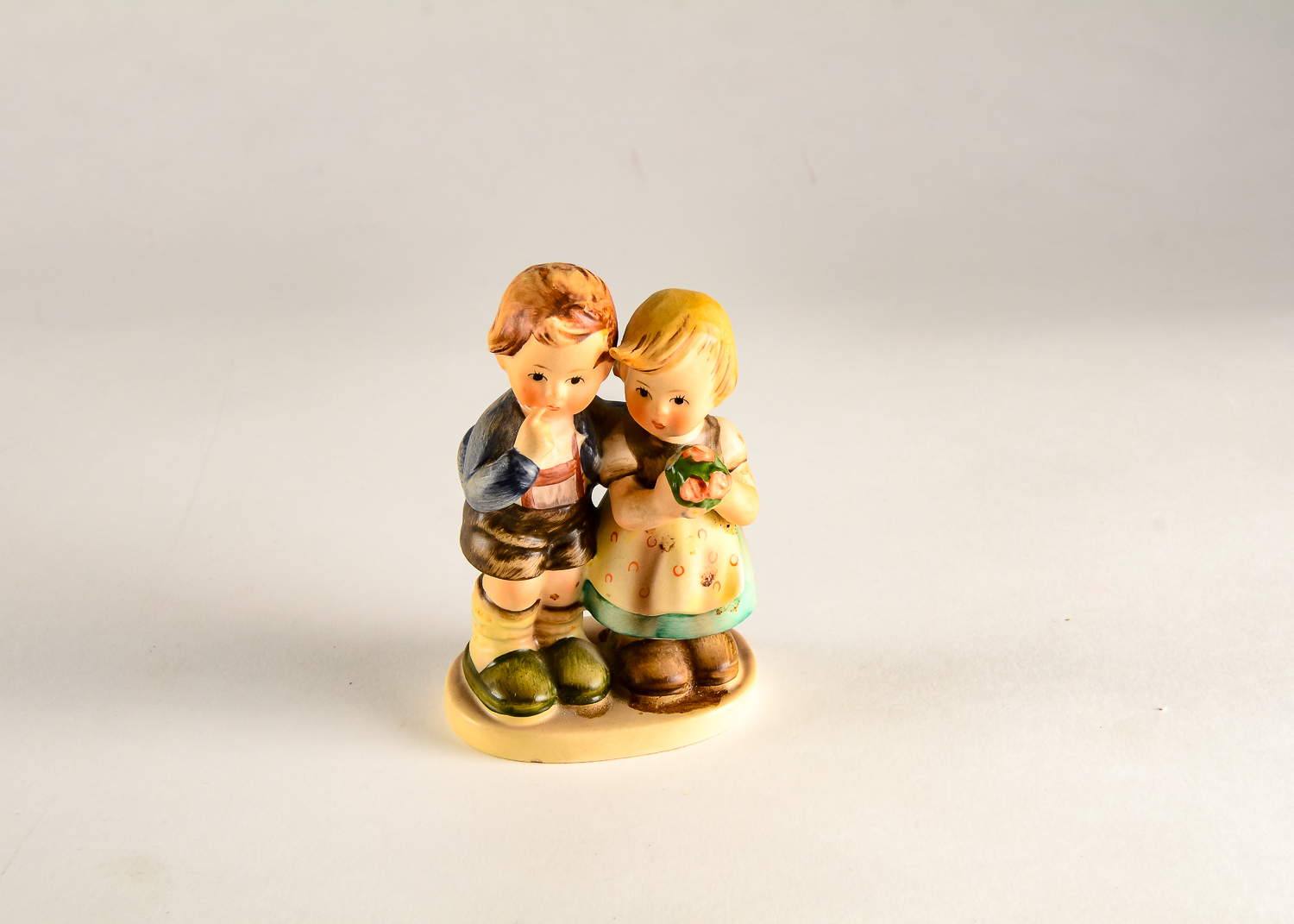 Vintage Hummel "We Congratulate" Figurine