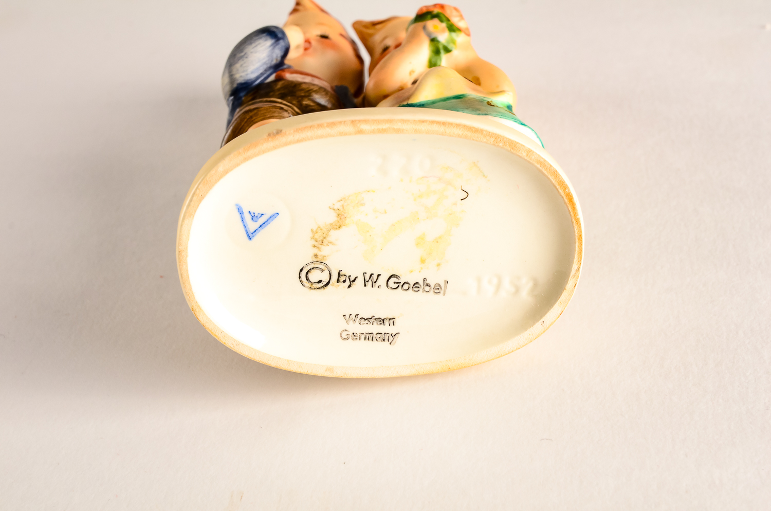 Vintage Hummel "We Congratulate" Figurine