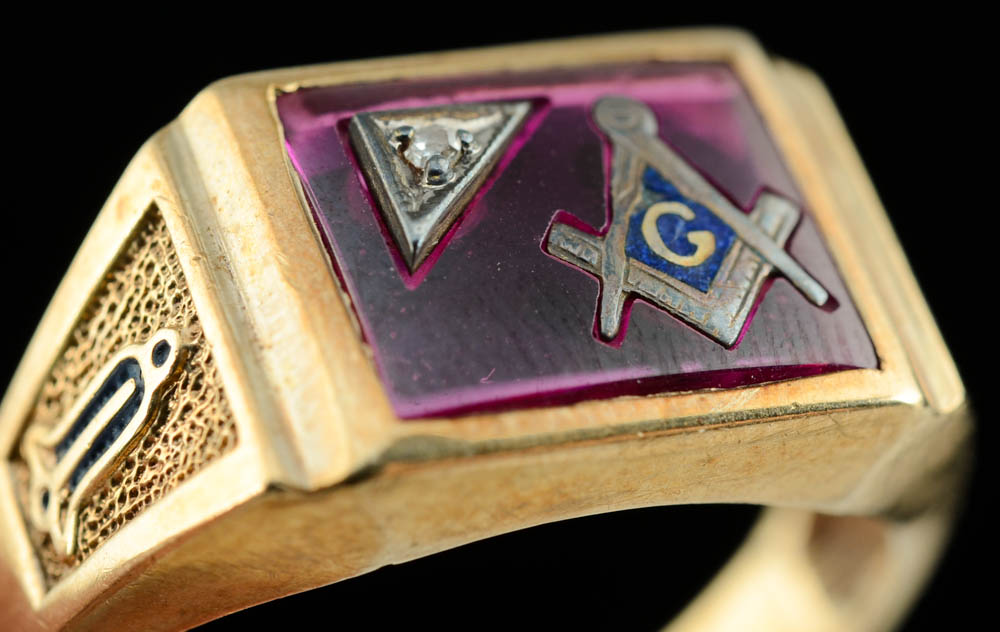 Men's Vintage 10K Yellow Gold Synthetic Corundum and Diamond Masonic Ring